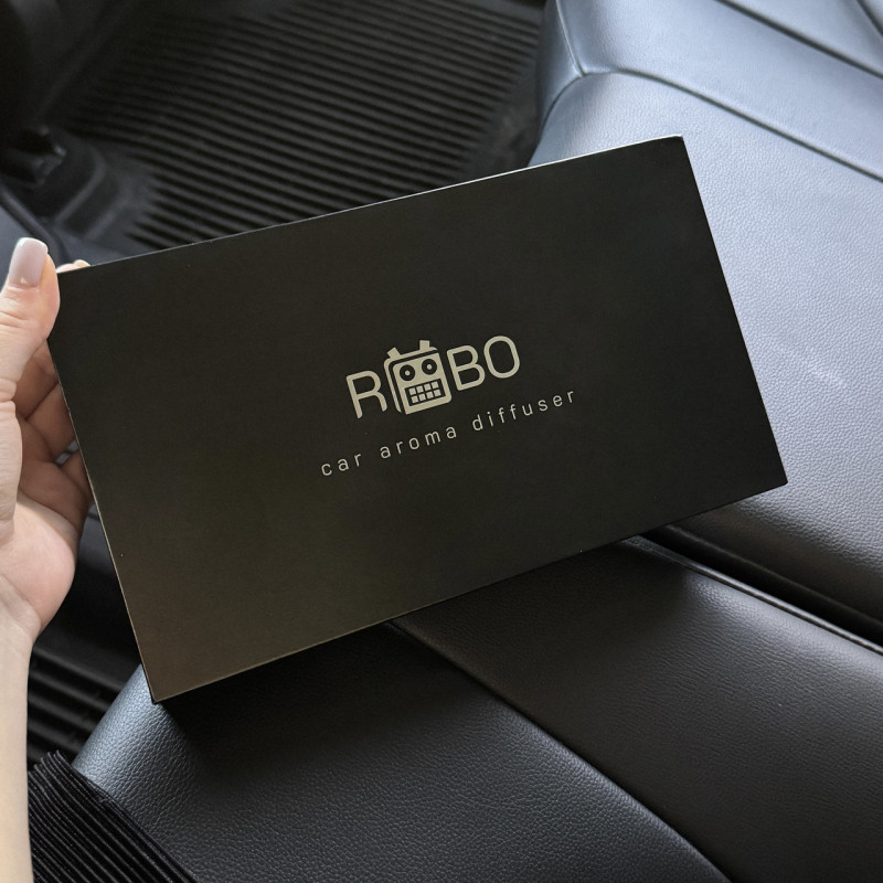 Умный аромадиффузор в автомобиль ROBO + 12 ароматов